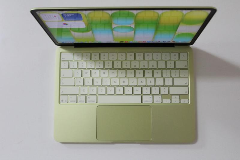 Екс-бос Windows перейшов на MacBook Neo: "Настільки ідеальний, що не потребує змін"