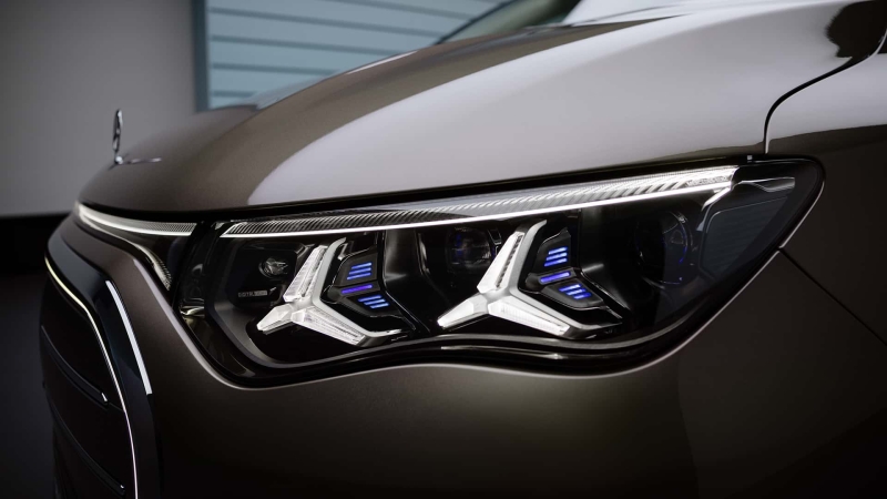 Mercedes-Benz представила електричний мінівен VLE з запасом ходу понад 700 км