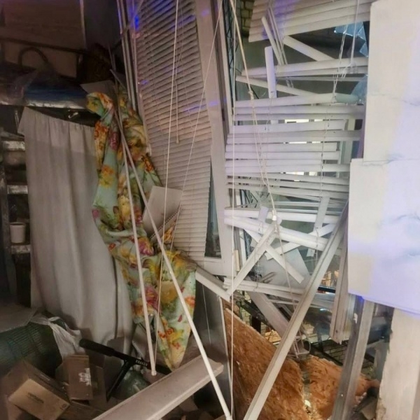 Нічний обстріл Дніпра: пошкоджені 8 багатоповерхівок та вибиті сотні вікон (фото)