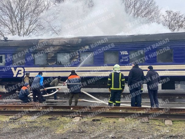 &laquo;Шахед&raquo; влетів просто в&nbsp;пасажирський потяг у&nbsp;Миколаєві: у&nbsp;Мережі з&rsquo;явилися перші кадри