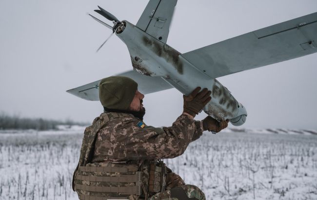 Уражено склад боєприпасів та пункт управління дронами: деталі нічних ударів ЗСУ по ворогу