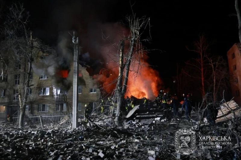 Зруйновано частину будинку, жертва і десяток постраждалих: фото наслідків прильоту в Харкові