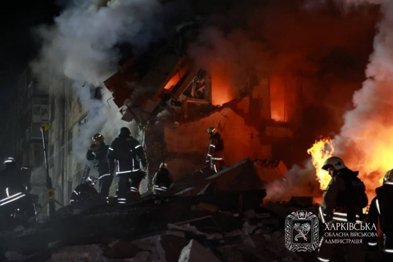 Зруйновано частину будинку, жертва і десяток постраждалих: фото наслідків прильоту в Харкові