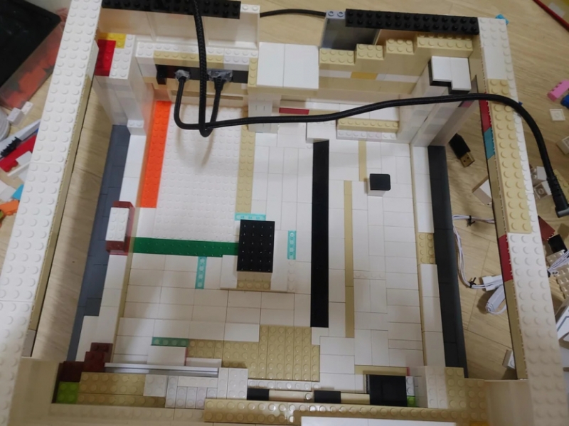Ентузіаст зібрав з Lego повноцінний ігровий ПК