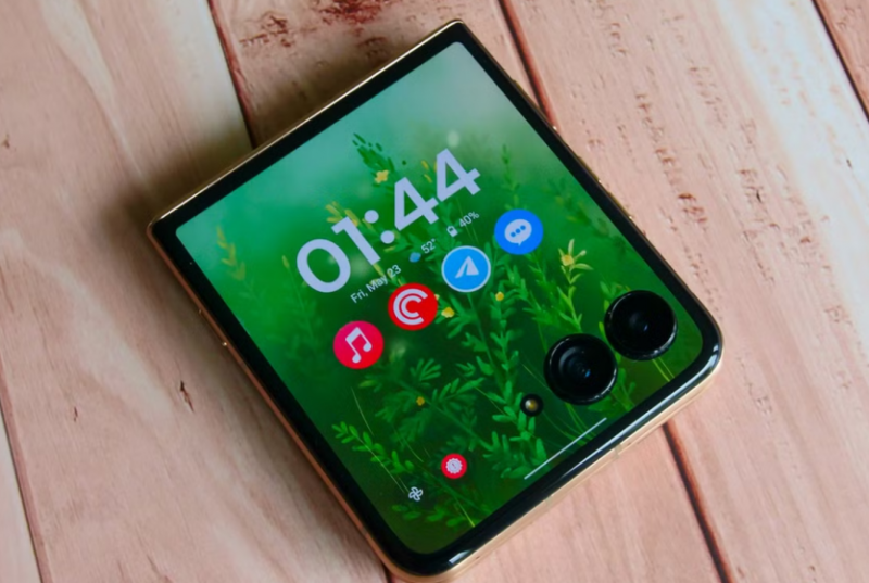 Вперше за довгий час: Motorola дає Razr і Edge шанс на Android 17 раніше за всіх