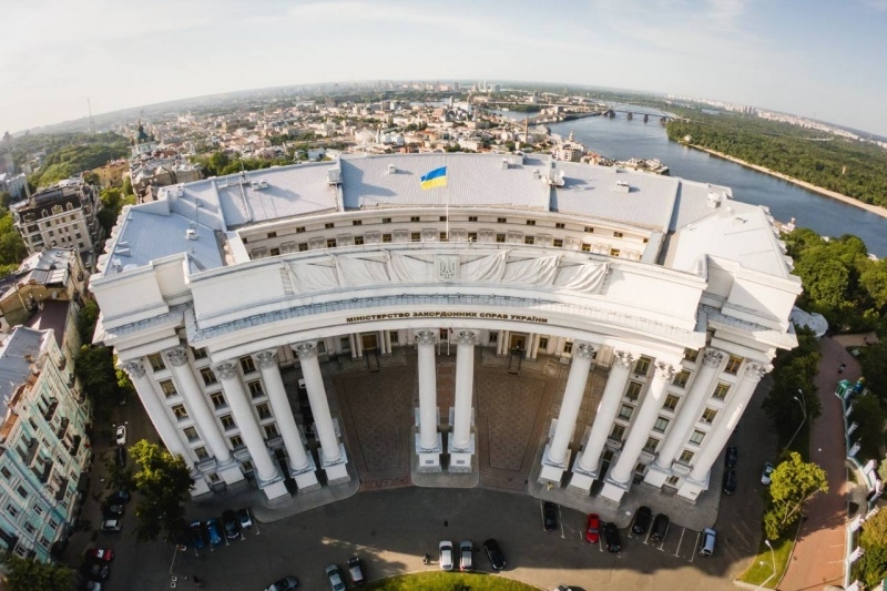 Будівля МЗС України пошкоджена через атаку РФ на Київ