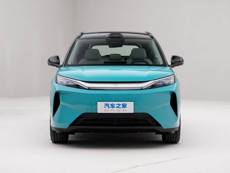 Третє покоління BYD Atto 3: &laquo;Боже око&raquo;, флеш-зарядка та цінник від 681 000 грн