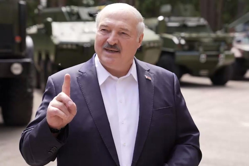 Лукашенко зізнався, про що він говорив з Макроном під час нещодавньої розмови