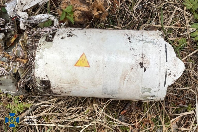 На Чернігівщині виявили підвищену радіацію на уламках російського дрона