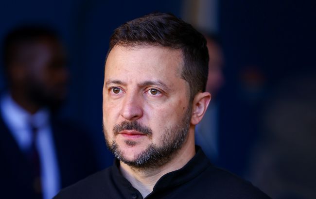 Зеленський встановив Кабміну дедлайн для ремонту важливих місцевих доріг