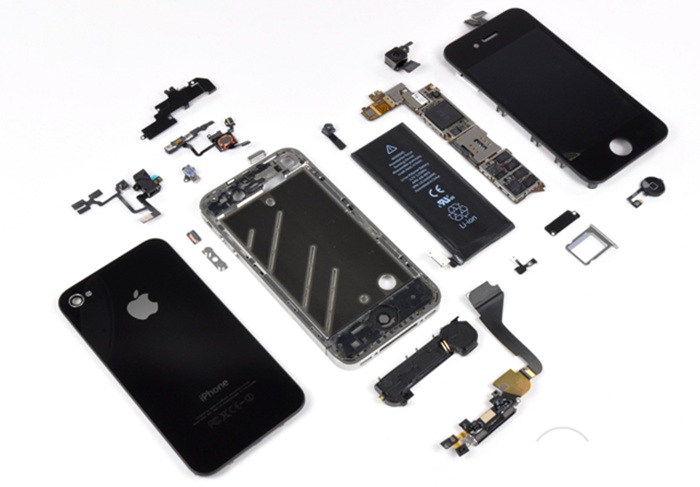 Inside Every iPhone — новий сайт, який знайомить з внутрішнім світом практично всіх смартфонів Apple