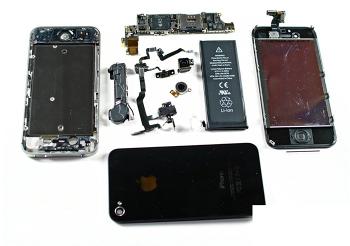 Inside Every iPhone — новий сайт, який знайомить з внутрішнім світом практично всіх смартфонів Apple