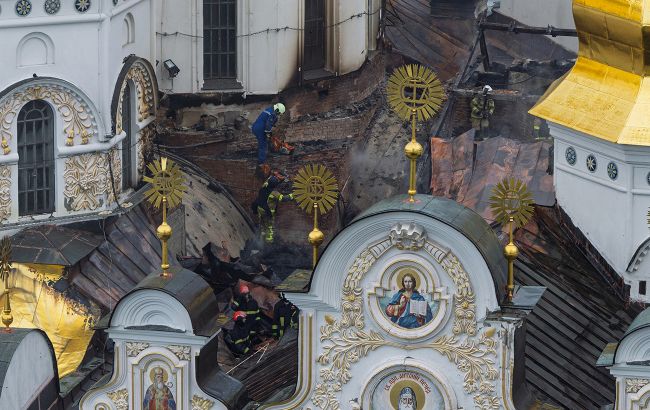 “Це варварство”: Зеленський розповів про реакцію Вселенського патріарха на удар по Лаврі