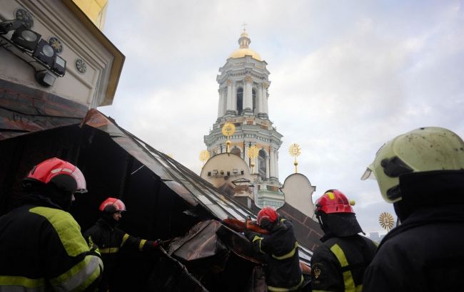 МЗС назвало “абсурдом” реакцію ЮНЕСКО на обстріл Києво-Печерської лаври