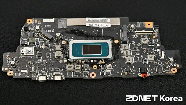 На 44% швидша: консоль MSI Claw 8 EX AI+ перейшла на Intel Arc G3 Extreme