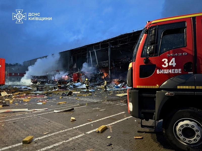 РФ масовано атакувала Київщину. В області пошкоджені будинки, серед постраждалих дитина