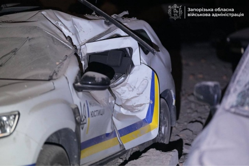 РФ завдала нові удари по Запоріжжю: зруйновано АЗС, авто та є постраждалі