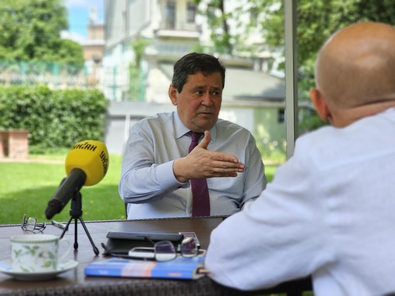 "Україна щомісяця знищує вдвічі більше російських солдатів, ніж за десять років загинуло в Афганістані", - посол Великої Британії в Україні Ніл Кромптон