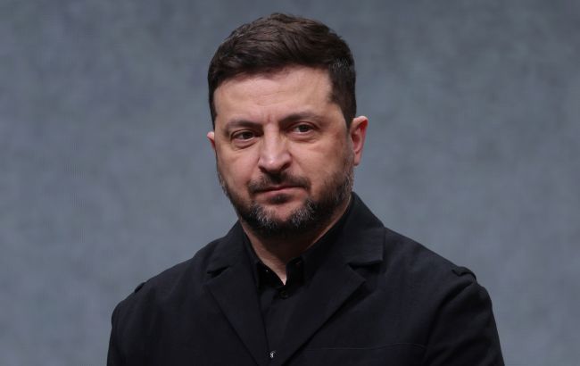 Зеленський доручив військовим “працювати на випередження” по РФ