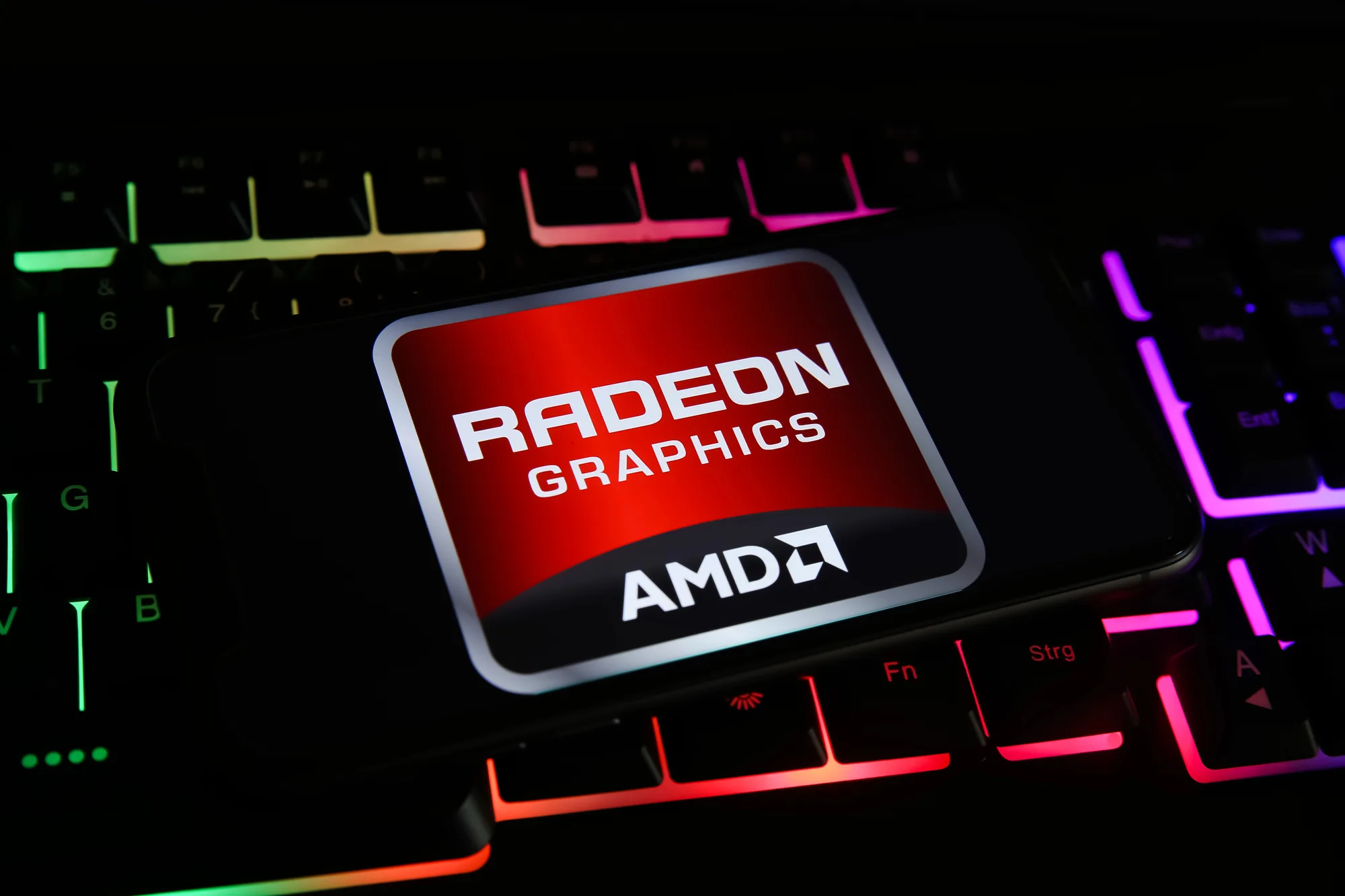 AMD активно тестує багатокадрову генерацію FSR з множником до 8x