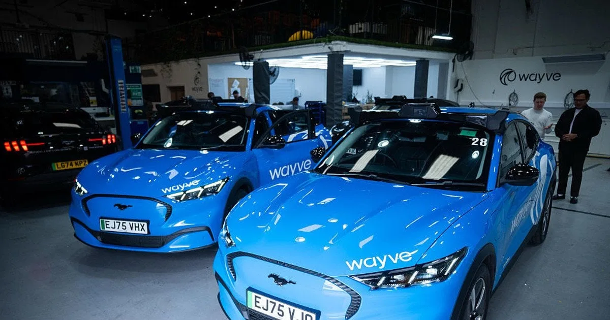Роботаксі Uber та Wayve вийдуть на дороги Лондона цього літа: подробиці для пасажирів