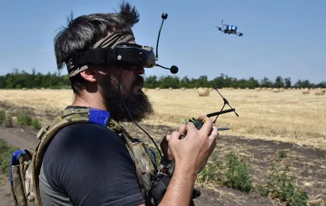Німеччина фінансує закупівлю 50 тисяч автономних дронів Shrike для України на €90 млн