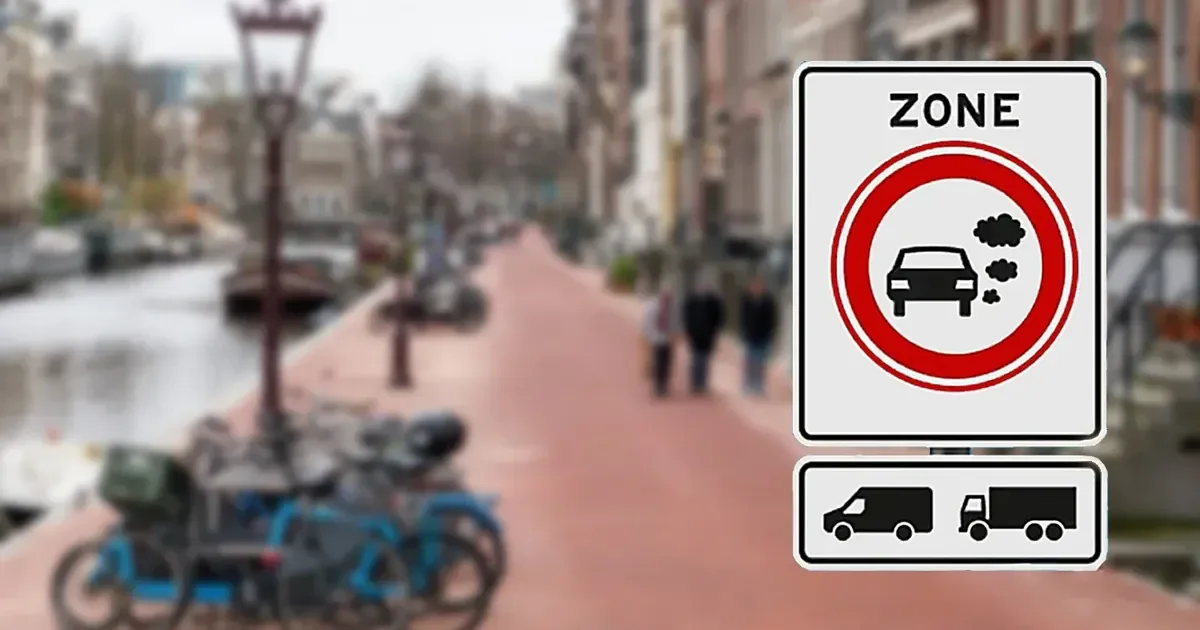 Знак Zero Emission Zone у Нідерландах: що означає авто з хмарками у червоному колі