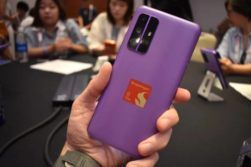 Qualcomm готує бюджетний Snapdragon 8 Elite Gen 5 для смартфонів до $600