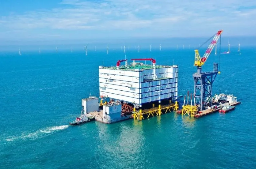 Китай запустив найбільшу морську підстанцію для передачі вітрової енергії