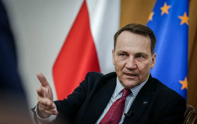 Сікорський: загнаний у кут Путін може вдатися до непередбачуваних дій