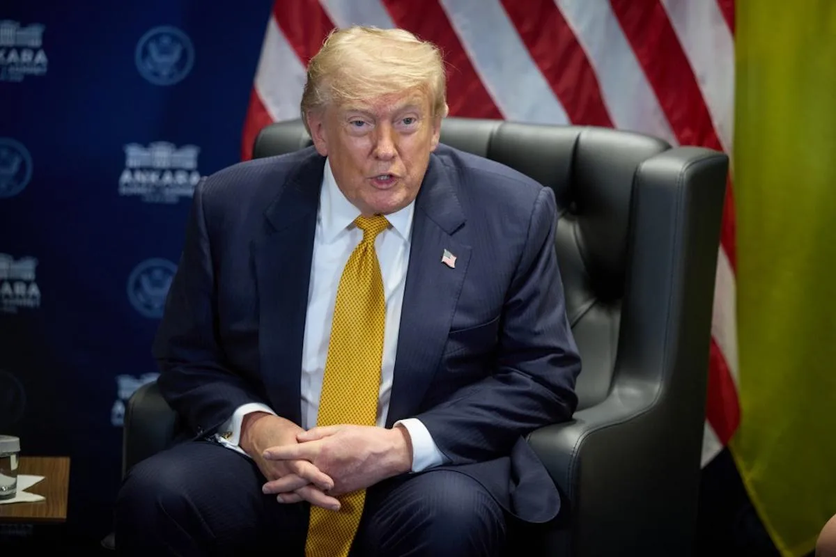 Трамп пригрозив Ірану жорсткою відповіддю після ракетної атаки: нафтові ціни стрибнули на 7%