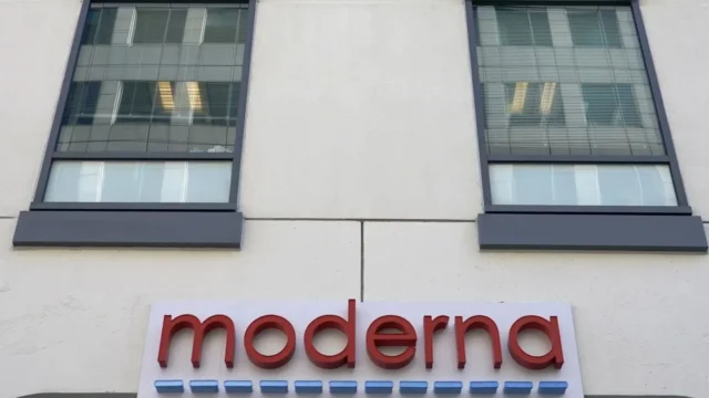 Moderna та Merck: персоналізована вакцина від меланоми знижує ризик рецидиву на 49%