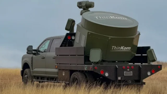 Армія США тестуватиме мікрохвильову систему Alecto проти дронів на ходу