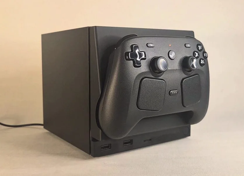 Креативна модифікація Steam Machine: док-станція для контролера на лицьовій панелі