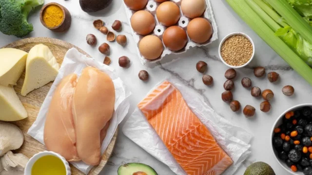 Синтез колагену: які продукти найефективніше підтримують молодість шкіри та міцність суглобів