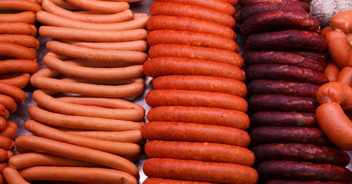 Канцерогенні продукти на столі: які страви реально підвищують ризик раку
