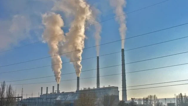 Теплоелектростанція ДТЕК вивідена з ладу внаслідок масованої російської атаки
