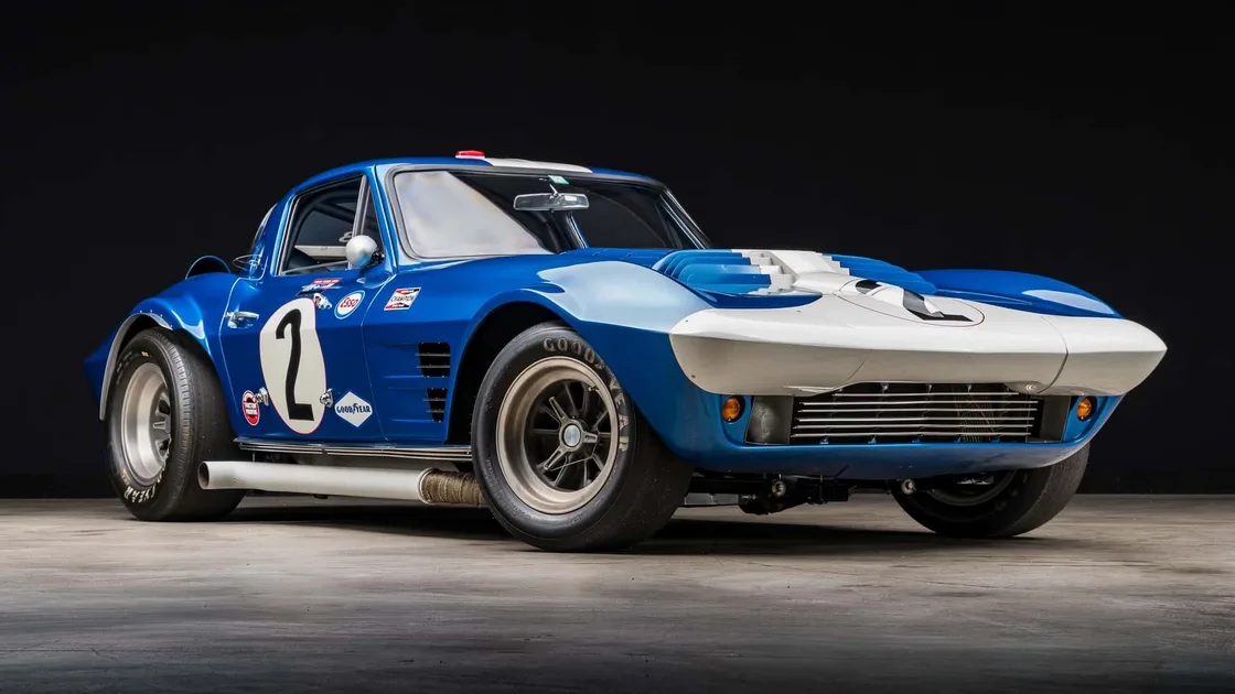 Легенда на колесах: чому рідкісна Chevrolet Corvette Grand Sport коштує півмільярда гривень