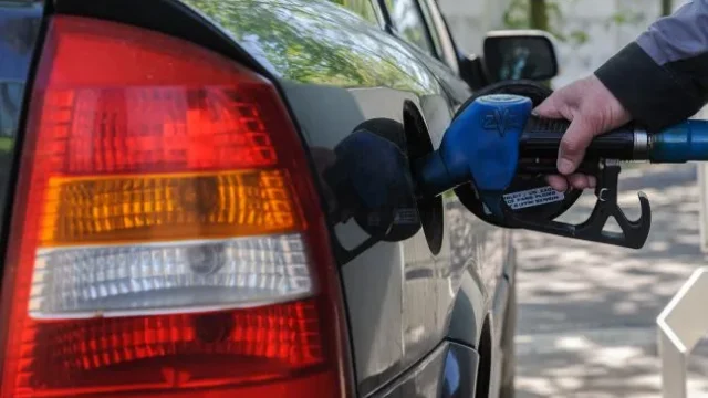 Дефіцит пального в Україні: прогноз експерта на кінець літа