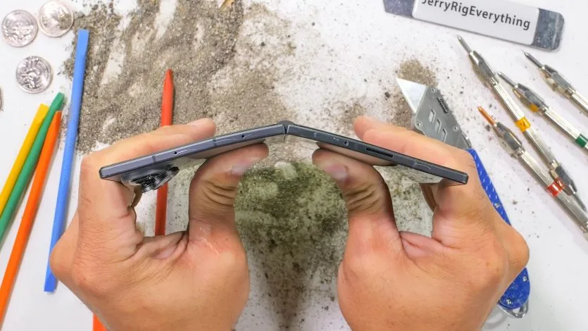 Samsung Galaxy Fold 8 витримав жорсткий тест на міцність: що показали випробування