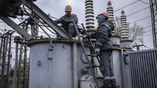 Енергетики відновили електропостачання на Херсонщині та Миколаївщині після масового блекауту