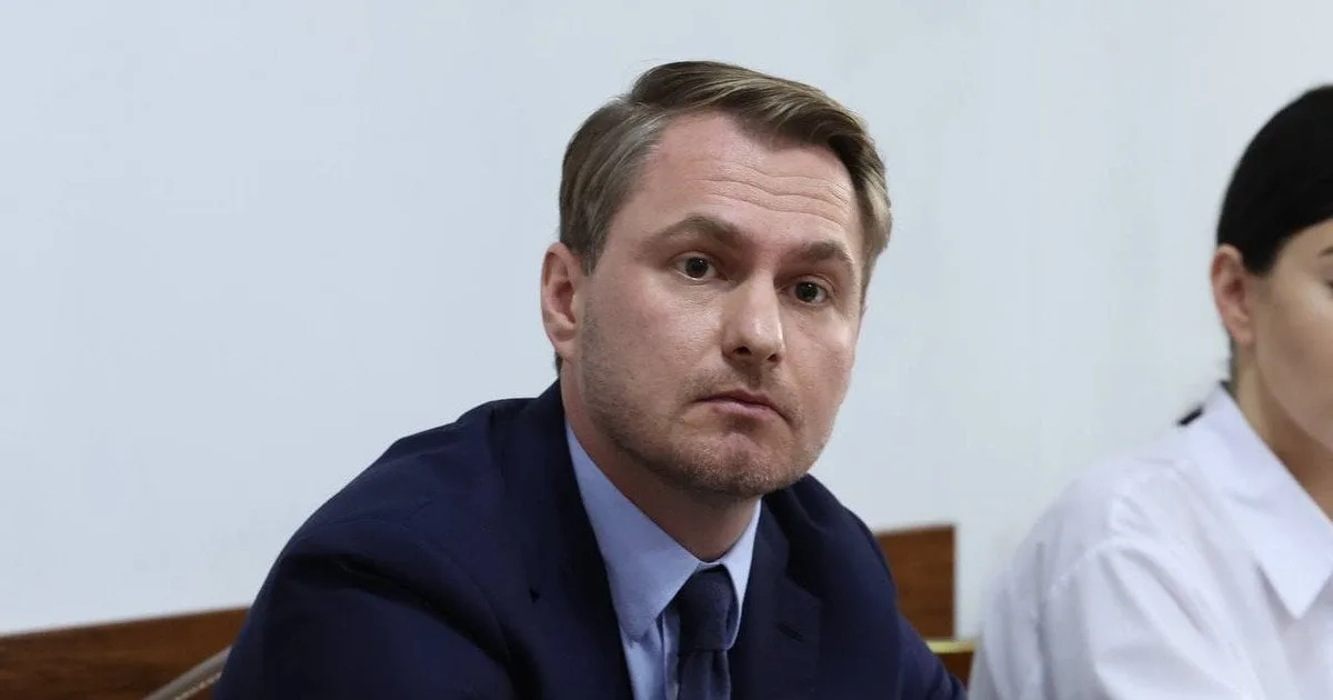 Фото екс-генпрокурора на офіційному засіданні