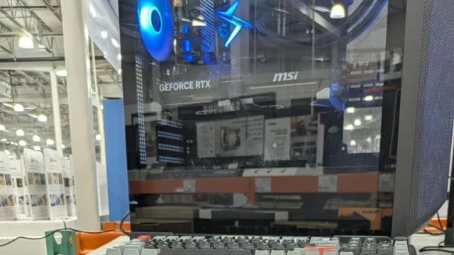Щаслива випадковість: канадець купив геймінг-ПК з RTX 5080 зі значною знижкою
