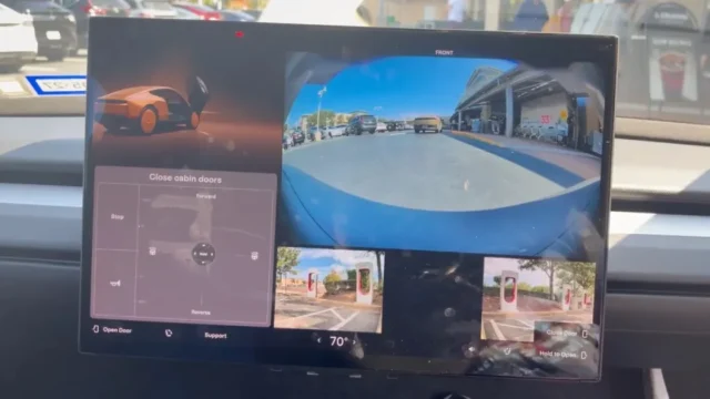 У Tesla Cybercab виявили прихований режим ручного керування через віртуальний джойстик
