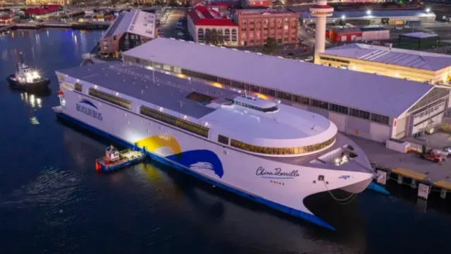 Найбільший у світі електричний пором China Zorrilla прибув до Уругваю