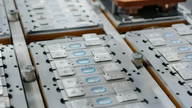 Литієва батарея з натхненням від мідій: 80% ємності після 1000 циклів