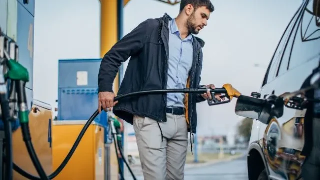 Ціни на бензин в Україні: WOG підняв тарифи на 1 гривню за літр
