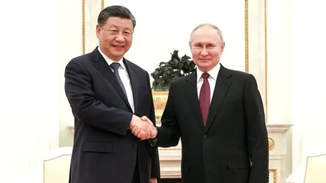 Китай заощадив 27 мільярдів доларів на російській нафті зі знижками