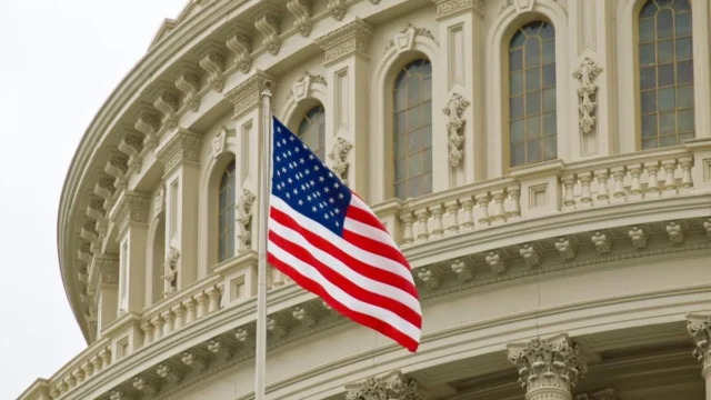 Санкції проти Росії застрягли в американському Конгресі: що гальмує закон