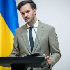 МЗС України спростовує інформацію про евакуацію дипломатичних місій з Києва